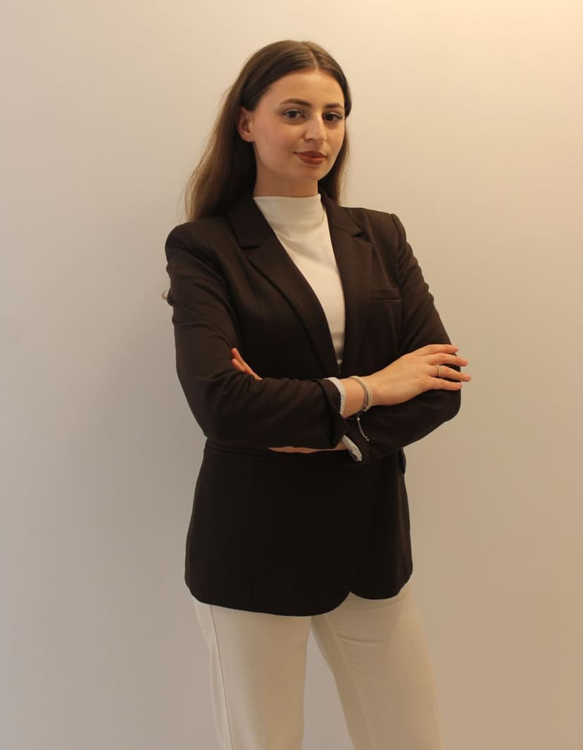 Cernat Lorena-Mariana - Psihoterapeut Integrativ